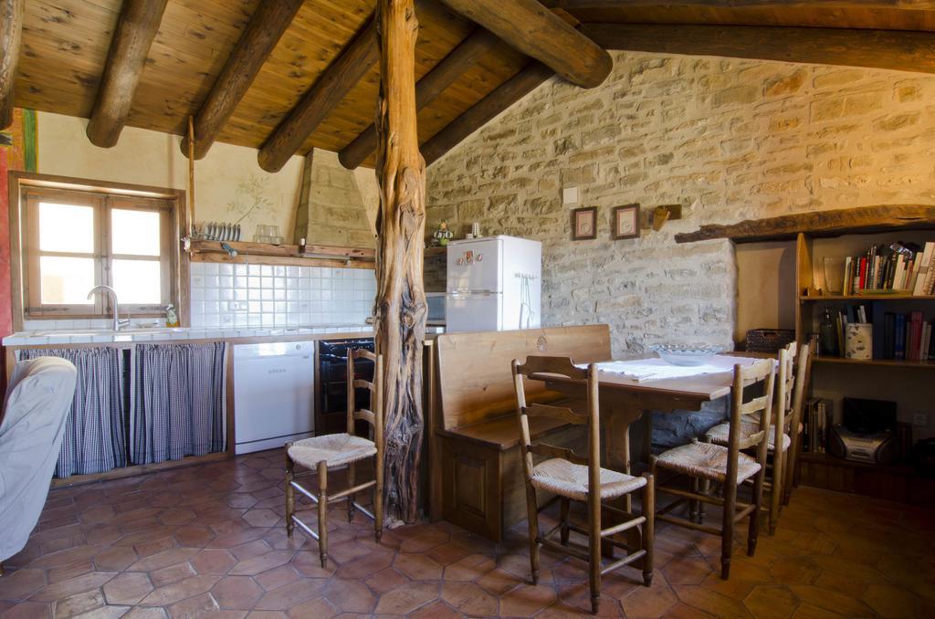 Casa Mur De Alujan Tierrantona Room photo